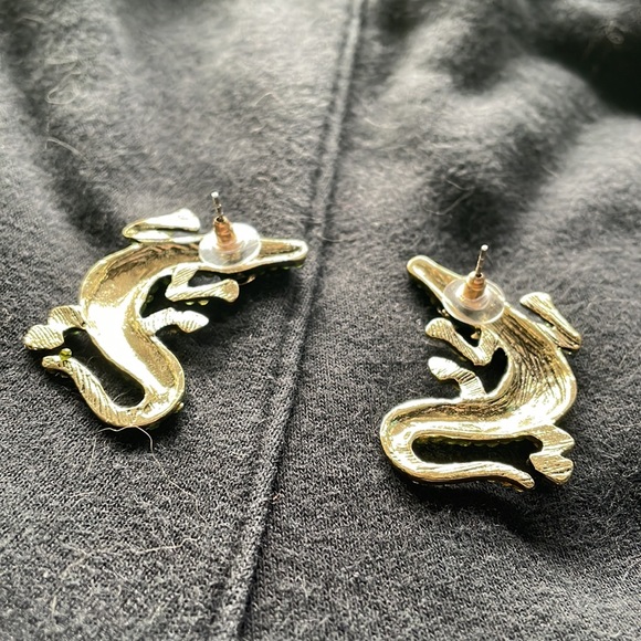 Alligator earrings for the discerning reptile lover. - Picture 2 of 5